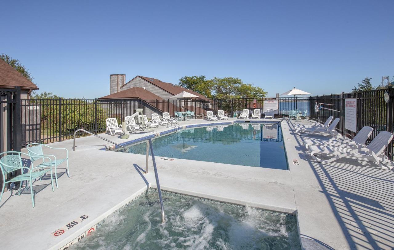 Club Wyndham Newport Overlook Jamestown Buitenkant foto